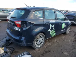 2013 Ford C-Max SE with VIN 1FADP5AU2DL523073, listed as a Copart auction lot 47290375 with 258,030 mi miles and Clean Title. Bid and sale history available at carsss.com. Image 3.