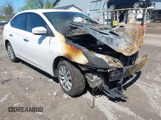 2014 Nissan Sentra SR z VIN 3N1AB7AP1EL633137, wystawiony jako IAAI lot #42142063 z przebiegiem Nie podano mil oraz . Historia ofert i sprzedaży dostępna na DreamBid. Obrazek 1.