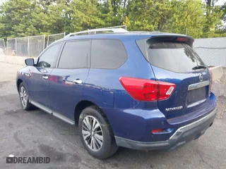 2017 Nissan Pathfinder SV with VIN 5N1DR2MN4HC664462, listed as a IAAI auction lot 39923868 with 119,837 mi miles. Bid and sale history available at carsss.com. Image 3.