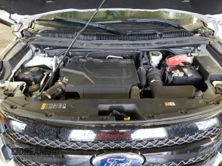2015 Ford Explorer Sport z VIN 1FM5K8GTXFGC15296, wystawiony jako Copart lot #57450975 z przebiegiem 108 063 mil mil oraz Nie do naprawy • Non repairable. Historia ofert i sprzedaży dostępna na DreamBid. Obrazek 12.