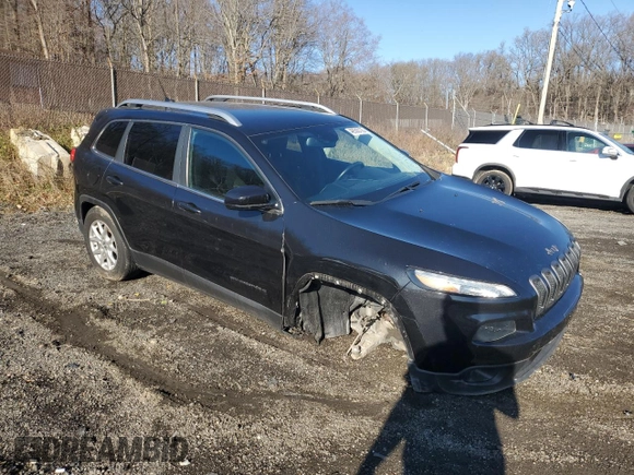 2014 Jeep Cherokee Latitude with VIN 1C4PJMCS3EW152682, listed as a Copart auction lot 48500135 with 111,263 mi miles and Salvage Title. Bid and sale history available at carsss.com. Image 4.