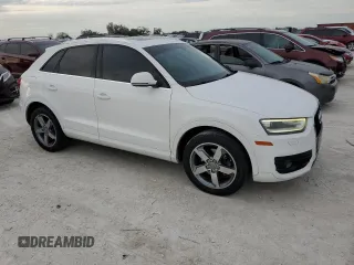 2015 Audi Q3 Premium Plus z VIN WA1BFCFS7FR002537, wystawiony jako Copart lot #77711754 z przebiegiem 78 024 mil mil oraz Szkoda całkowita • Salvage title. Historia ofert i sprzedaży dostępna na DreamBid. Obrazek 4.