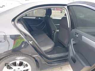2015 Volkswagen Jetta Sedan 1.8T SE with VIN 3VWD17AJ0FM218263, listed as a IAAI auction lot 42083017 with 194,850 mi miles. Bid and sale history available at carsss.com. Image 8.