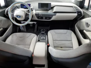 2016 BMW i3 z VIN WBY1Z4C57GV505750, wystawiony jako Copart lot #52028805 z przebiegiem 41 787 mil mil oraz Szkoda całkowita • Salvage title. Historia ofert i sprzedaży dostępna na DreamBid. Obrazek 8.