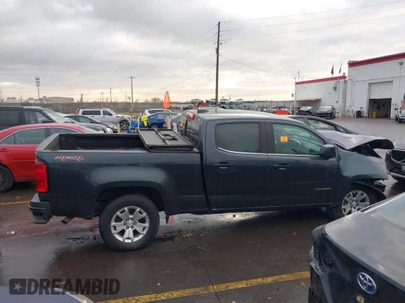 2017 Chevrolet Colorado 4WD LT z VIN 1GCGTCEN8H1233335, wystawiony jako IAAI lot #41178687 z przebiegiem 94 346 mil mil oraz . Historia ofert i sprzedaży dostępna na DreamBid. Obrazek 13.