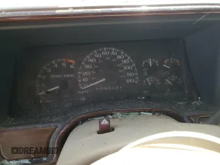 1999 Cadillac Escalade z VIN 1GYEK13R8XR411548, wystawiony jako Copart lot #75803424 z przebiegiem 277 712 mil mil oraz Szkody całkowita. Historia ofert i sprzedaży dostępna na DreamBid. Obrazek 9.