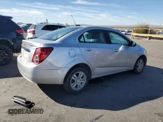 2016 Chevrolet Sonic LT z VIN 1G1JC5SH9G4180053, wystawiony jako Copart lot #77153444 z przebiegiem 72 482 mil mil oraz Nie do naprawy • Non repairable. Historia ofert i sprzedaży dostępna na DreamBid. Obrazek 3.