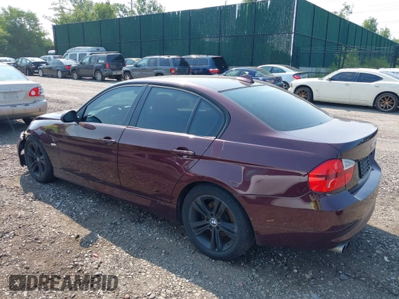 2008 BMW 3 Series 328xi with VIN WBAVC93538K039655, listed as a IAAI auction lot 40001472 with 175,416 mi miles. Bid and sale history available at carsss.com. Image 3.