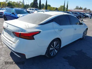 2021 Nissan Altima SV with VIN 1N4BL4DV8MN310134, listed as a IAAI auction lot 42418448 with 96,140 mi miles and . Bid and sale history available at DreamBid. Image 4.