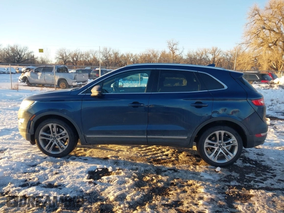 2017 Lincoln MKC Reserve with VIN 5LMTJ3DHXHUL03246, listed as a IAAI auction lot 41300071 with 125,326 mi miles. Bid and sale history available at carsss.com. Image 14.