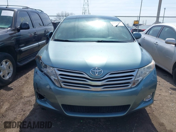 2010 Toyota Venza with VIN 4T3ZA3BBXAU037042, listed as a IAAI auction lot 41913264 with 194,847 mi miles. Bid and sale history available at carsss.com. Image 12.