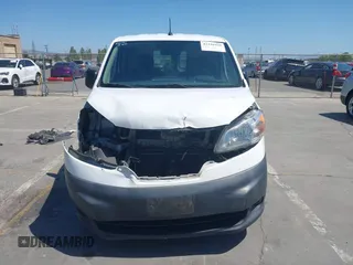 2015 Nissan NV200 SV z VIN 3N6CM0KN1FK729228, wystawiony jako IAAI lot #42320439 z przebiegiem 192 757 mil mil oraz . Historia ofert i sprzedaży dostępna na DreamBid. Obrazek 13.