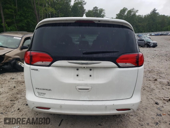2017 Chrysler Pacifica Touring with VIN 2C4RC1DG8HR514367, listed as a Copart auction lot 60610805 with 168,796 mi miles and Non repairable. Bid and sale history available at DreamBid. Image 6.
