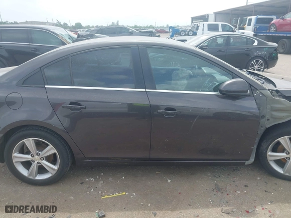 2015 Chevrolet Cruze LT with VIN 1G1PE5SB7F7141782, listed as a IAAI auction lot 41952674 with 132,574 mi miles. Bid and sale history available at carsss.com. Image 14.