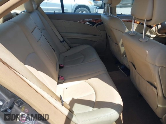 2008 Mercedes-Benz E-Class Luxury 3.5L with VIN WDBUF56X98B302578, listed as a IAAI auction lot 41959359 with 151,321 mi miles. Bid and sale history available at carsss.com. Image 8.