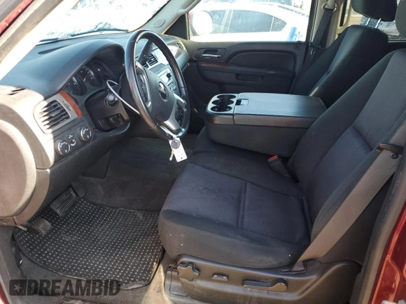 2010 GMC Yukon z VIN 1GKUKAE08AR231935, wystawiony jako Copart lot #55510035 z przebiegiem 181 097 mil mil oraz Szkoda całkowita • Salvage title. Historia ofert i sprzedaży dostępna na DreamBid. Obrazek 7.