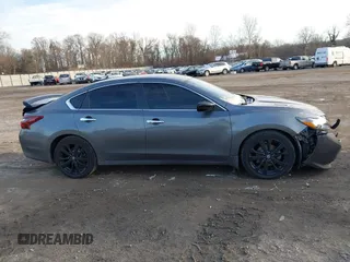 2018 Nissan Altima SV with VIN 1N4AL3APXJC296000, listed as a IAAI auction lot 41136829 with 53,975 mi miles and . Bid and sale history available at carsss.com. Image 13.
