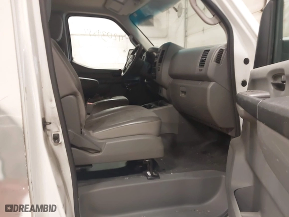 2015 Nissan NV SV with VIN 1N6BF0KX8FN807389, listed as a IAAI auction lot 42039881 with 313,992 mi miles. Bid and sale history available at carsss.com. Image 5.
