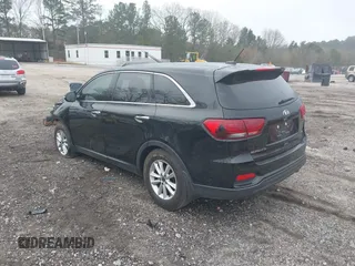 2020 Kia Sorento LX with VIN 5XYPG4A30LG644669, listed as a IAAI auction lot 41796029 with 102,950 mi miles. Bid and sale history available at carsss.com. Image 3.