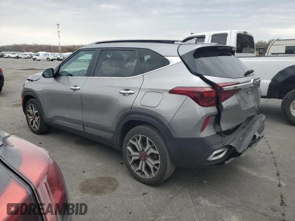 2021 Kia Seltos SX with VIN KNDETCA29M7188710, listed as a Copart auction lot 50831985 with 46,881 mi miles and Salvage Title. Bid and sale history available at carsss.com. Image 2.