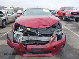 2011 Lexus CT 200h z VIN JTHKD5BH5B2042697, wystawiony jako IAAI lot #42073626 z przebiegiem 137 784 mil mil oraz . Historia ofert i sprzedaży dostępna na DreamBid. Obrazek 12.
