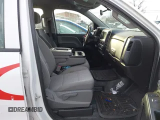2018 Chevrolet Silverado 1500 Work Truck with VIN 1GCRCNEC2JZ305026, listed as a IAAI auction lot 41635172 with 133,735 mi miles. Bid and sale history available at carsss.com. Image 5.