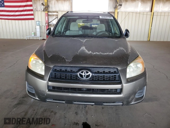 2010 Toyota RAV4 z VIN JTMZF4DVXA5031361, wystawiony jako Copart lot #65042765 z przebiegiem 186 890 mil mil oraz Czysty tytuł • Clean title. Historia ofert i sprzedaży dostępna na DreamBid. Obrazek 5.