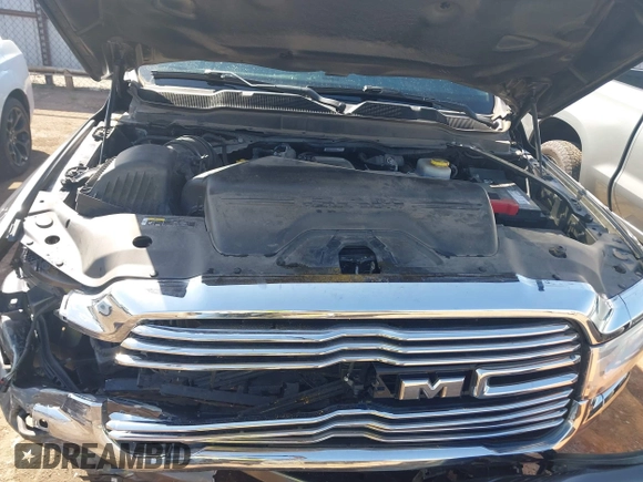 2020 Ram 2500 Laramie z VIN 3C6UR5FL0LG230960, wystawiony jako IAAI lot #42029886 z przebiegiem 61 544 mil mil oraz . Historia ofert i sprzedaży dostępna na DreamBid. Obrazek 10.