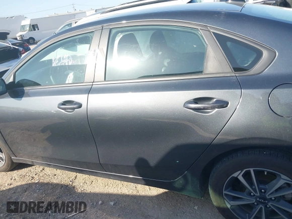 2024 Kia Forte LXS with VIN 3KPF24AD5RE768476, listed as a IAAI auction lot 41998948 with 28,716 mi miles and . Bid and sale history available at DreamBid. Image 14.