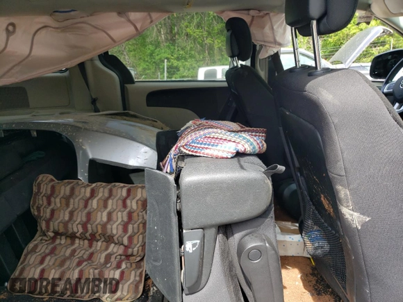 2017 Dodge Grand Caravan SE Plus z VIN 2C4RDGBG6HR847167, wystawiony jako Copart lot #56967205 z przebiegiem 160 011 mil mil oraz Szkoda całkowita • Salvage title. Historia ofert i sprzedaży dostępna na DreamBid. Obrazek 11.