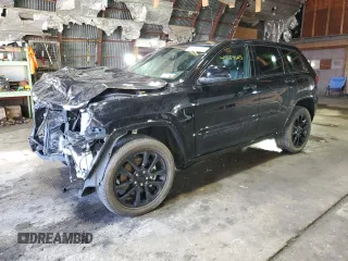 2022 Jeep Grand Cherokee WK Laredo X with VIN 1C4RJFAG0NC147931, listed as a Copart auction lot 47584505 with 9,586 mi miles and Salvage Title. Bid and sale history available at carsss.com. Image 1.