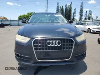 2015 Audi Q3 Premium Plus z VIN WA1BFCFS4FR001197, wystawiony jako Copart lot #56190845 z przebiegiem 152 483 mil mil oraz Tytuł czysty. Historia ofert i sprzedaży dostępna na DreamBid. Obrazek 5.