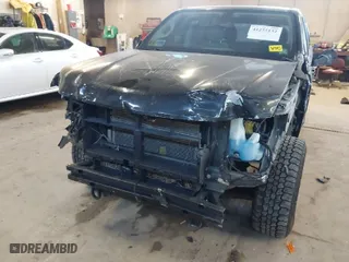 2018 Chevrolet Colorado 4WD Work Truck with VIN 1GCGTBEN9J1102477, listed as a IAAI auction lot 41275132 with 253,267 mi miles. Bid and sale history available at carsss.com. Image 6.