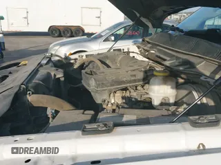 2019 Ram 1500 Express z VIN 1C6RR7FG3KS566209, wystawiony jako IAAI lot #43400518 z przebiegiem 147 616 mil mil oraz . Historia ofert i sprzedaży dostępna na DreamBid. Obrazek 20.