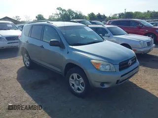 2007 Toyota RAV4 with VIN JTMBD33V675122946, listed as a IAAI auction lot 42154207 with 140,839 mi miles. Bid and sale history available at carsss.com. Image 1.