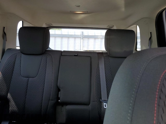 2011 GMC Terrain SLE-1 z VIN 2CTALMECXB6207984, wystawiony jako Copart lot #59807485 z przebiegiem 189 245 mil mil oraz Czysty tytuł • Clean title. Historia ofert i sprzedaży dostępna na DreamBid. Obrazek 10.