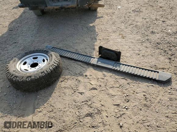 2023 Ford F-350 с VIN 1FT8W3BA3PEC57918, выставлен на аукционе Copart как лот 75550084 с пробегом 36 915 миль миль и Списание • Salvage title. История ставок и продаж доступна на DreamBid. Изображение 12.