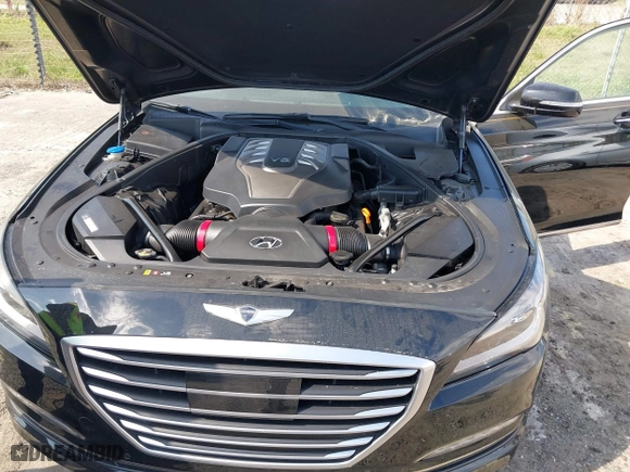 2015 Hyundai Genesis 5.0L with VIN KMHGN4JF0FU081945, listed as a IAAI auction lot 41547186 with 134,956 mi miles. Bid and sale history available at carsss.com. Image 10.