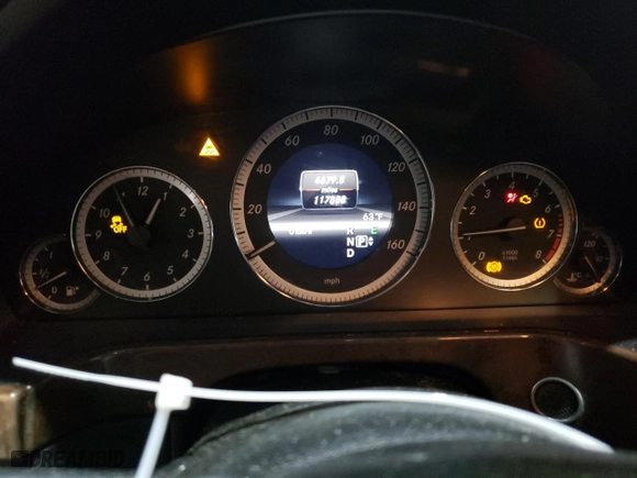 2013 Mercedes-Benz E-Class E 350 Luxury with VIN WDDHF8JB9DA765245, listed as a Copart auction lot 50977185 with 117,888 mi miles and Salvage Title. Bid and sale history available at carsss.com. Image 9.