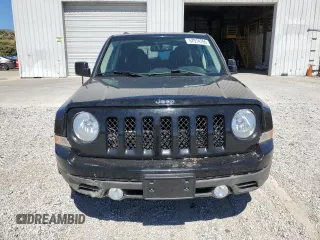 2015 Jeep Patriot Latitude with VIN 1C4NJPFB3FD377959, listed as a Copart auction lot 57914755 with 106,704 mi miles and Salvage title. Bid and sale history available at DreamBid. Image 5.