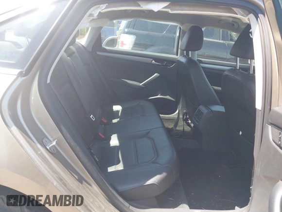 2015 Volkswagen Passat SE с VIN 1VWBV7A39FC067485, выставлен на аукционе IAAI как лот 42228324 с пробегом 147 214 миль миль и . История ставок и продаж доступна на DreamBid. Изображение 8.