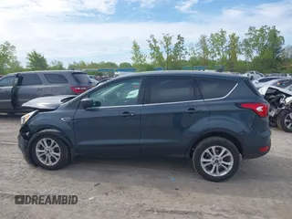 2019 Ford Escape SE z VIN 1FMCU0GD2KUB98923, wystawiony jako IAAI lot #42245972 z przebiegiem 91 193 mil mil oraz . Historia ofert i sprzedaży dostępna na DreamBid. Obrazek 14.