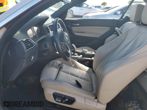2020 BMW 2 Series 230i with VIN WBA2M7C02L7D87129, listed as a Copart auction lot 73876264 with 0 mi miles and Salvage Title. Bid and sale history available at carsss.com. Image 7.