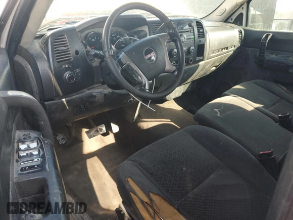 2008 GMC Sierra 2500HD SLT with VIN 1GTHK23628F219110, listed as a Copart auction lot 44631605 with 363,635 mi miles and Clean title. Bid and sale history available at DreamBid. Image 8.