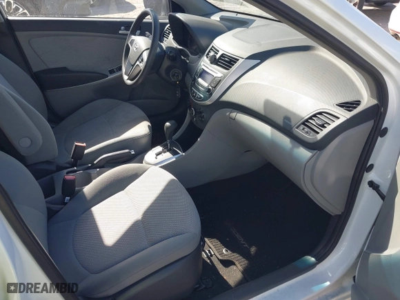 2014 Hyundai Accent GS with VIN KMHCT5AE9EU168274, listed as a IAAI auction lot 40737039 with 40,945 mi miles. Bid and sale history available at carsss.com. Image 5.