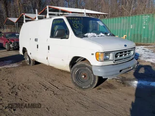 2000 Ford Econoline Cargo Commercial with VIN 1FTNE24L8YHC07062, listed as a IAAI auction lot 41281057 with 298,357 mi miles and . Bid and sale history available at carsss.com. Image 1.