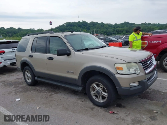 2006 Ford Explorer XLT z VIN 1FMEU73E56UB74573, wystawiony jako IAAI lot #42383380 z przebiegiem 224 359 mil mil oraz . Historia ofert i sprzedaży dostępna na DreamBid. Obrazek 13.
