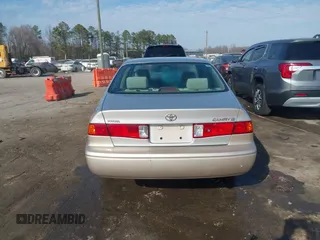 2001 Toyota Camry CE with VIN 4T1BG22K71U027796, listed as a IAAI auction lot 41749025 with 167,917 mi miles and . Bid and sale history available at DreamBid. Image 16.