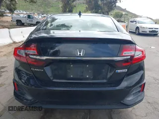 2018 Honda Clarity Plug-In Hybrid with VIN JHMZC5F10JC014054, listed as a IAAI auction lot 41932195 with 100,643 mi miles. Bid and sale history available at carsss.com. Image 16.