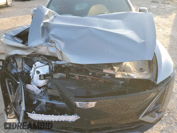 2024 Cadillac LYRIQ Sport z VIN 1GYKPVRK5RZ140912, wystawiony jako Copart lot #83712384 z przebiegiem 206 mil mil oraz Szkody całkowita. Historia ofert i sprzedaży dostępna na DreamBid. Obrazek 14.
